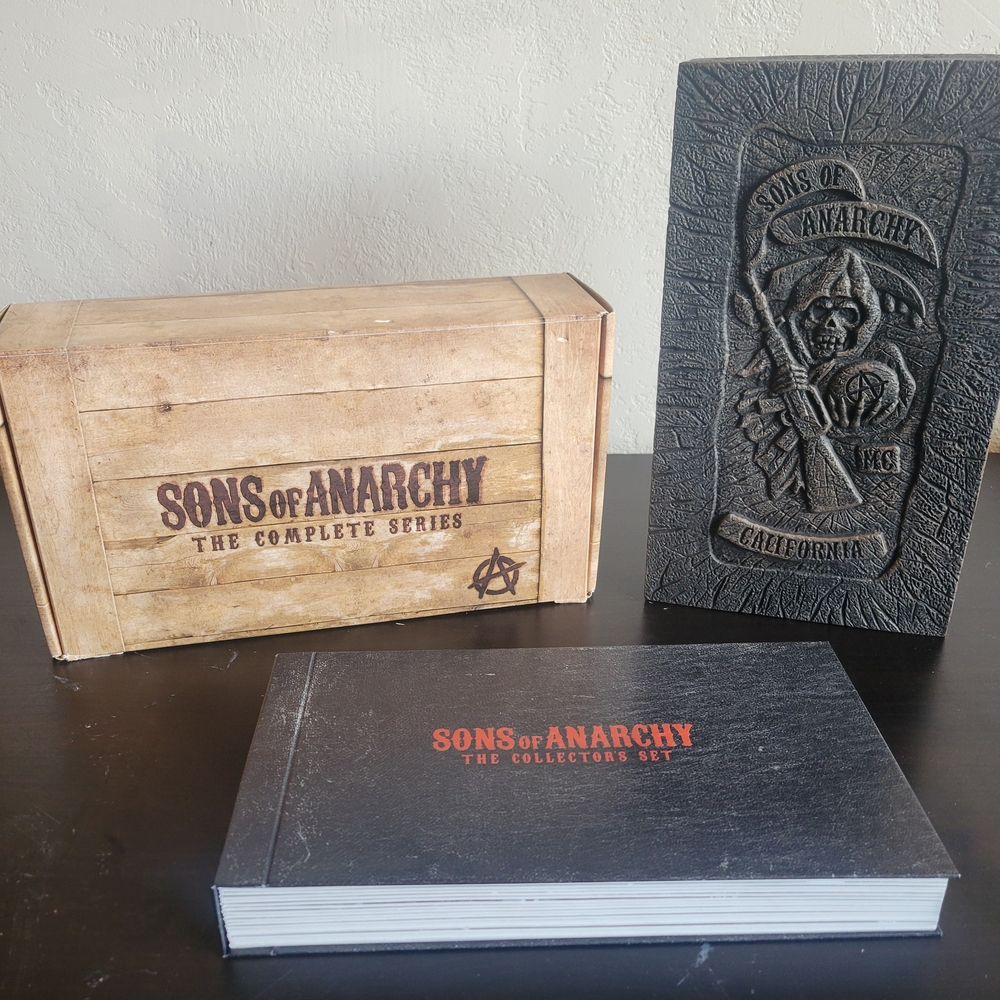 Collector's Set - Black and Brown